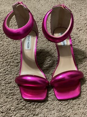 Steve Madden Metallic Magenta Ankle-Cuff Heels